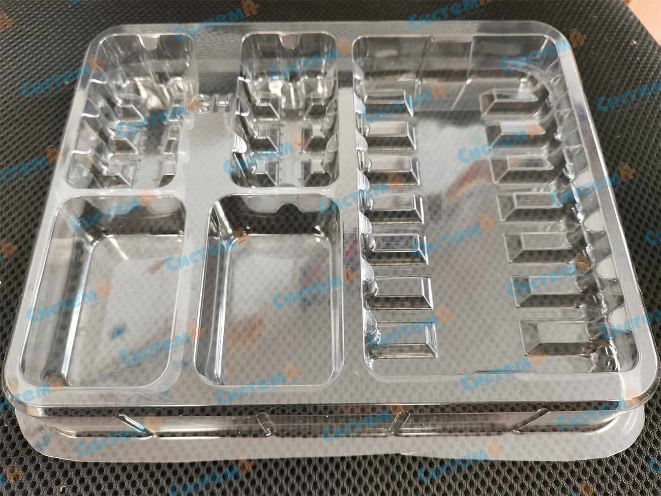 Пластиковый ложемент для настольной игры Пластиковый ложемент для настольной игры